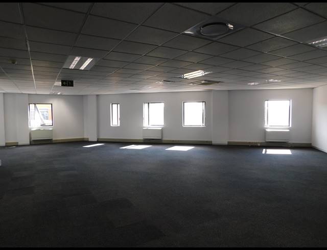 542M² OFFICE TO LET IN PARKTOWN